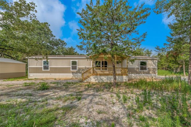 3306 Fm 1697, Ledbetter, TX 78946