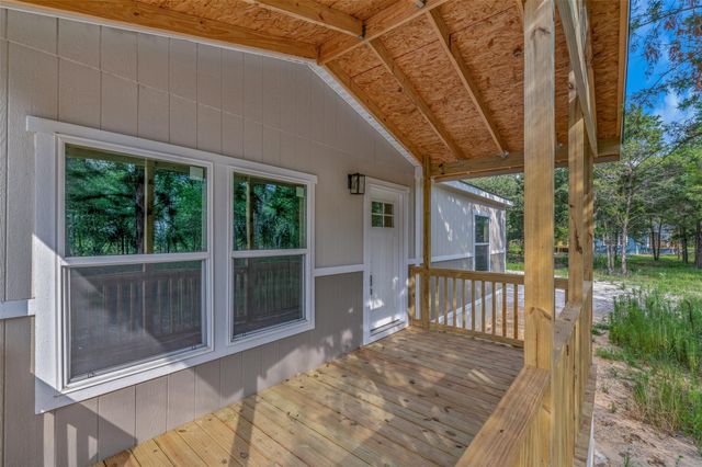 3306 Fm 1697, Ledbetter, TX 78946