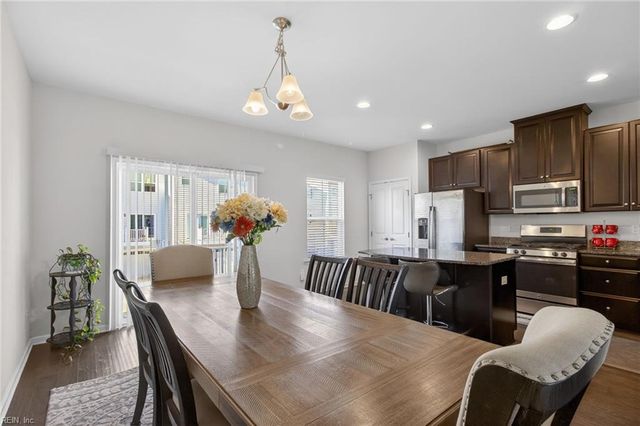 362 Spring Hill PL, Smithfield, VA 23430