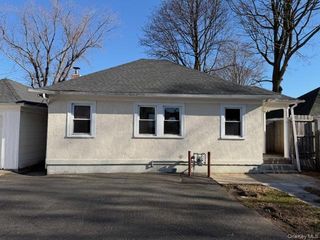 29 c Bay Shore Avenue, Bay Shore, NY 11706