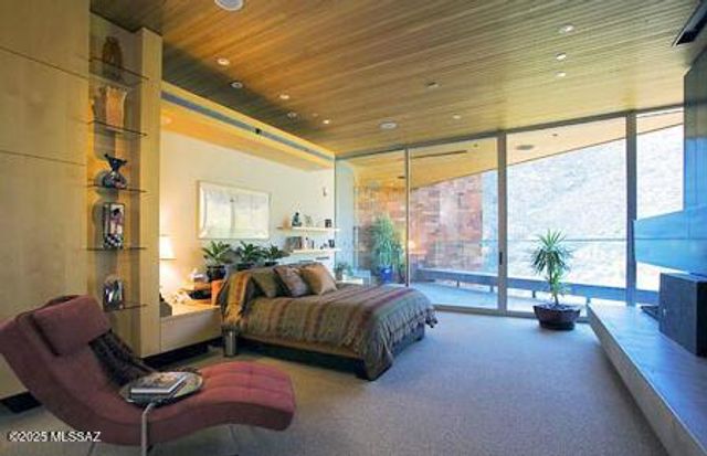 7474 N Catalina Ridge Drive, Tucson, AZ 85718