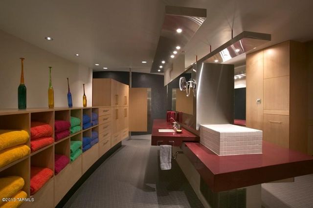 7474 N Catalina Ridge Drive, Tucson, AZ 85718