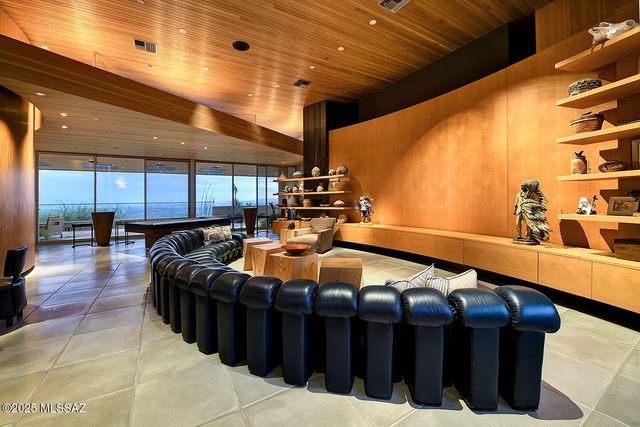 7474 N Catalina Ridge Drive, Tucson, AZ 85718