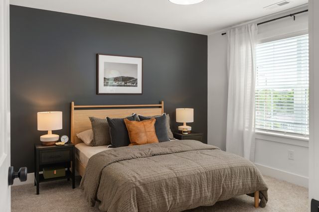 3212 Conviser, Nashville, TN 37207