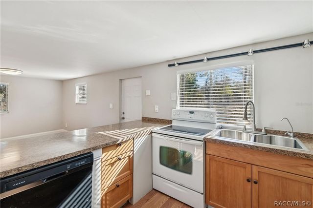 5464 S Wilson Point, Homosassa, FL 34446