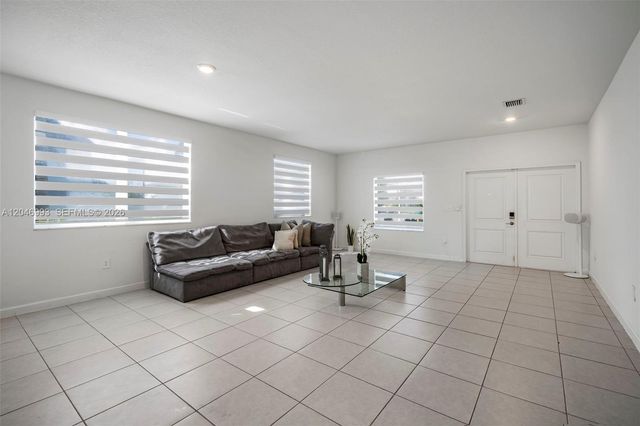 21189 SW 127th Ct, Miami, FL 33177