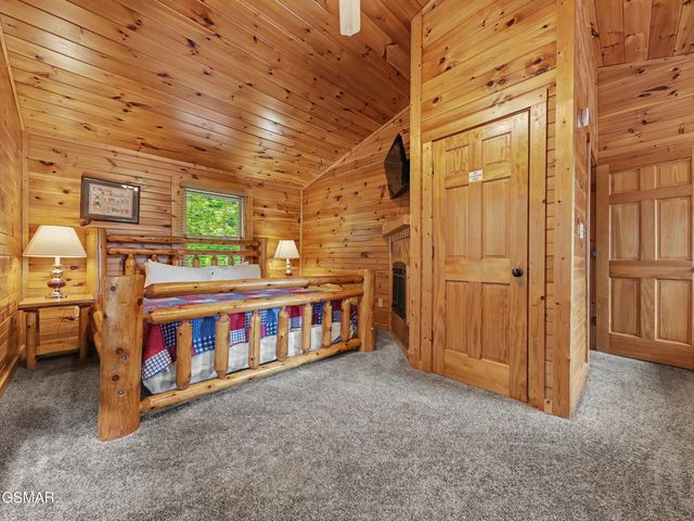 755 Glory Ridge Way, Gatlinburg, TN 37738