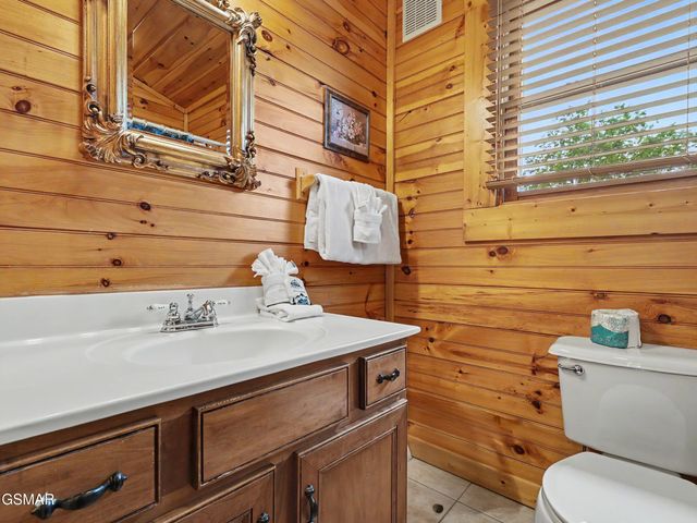 755 Glory Ridge Way, Gatlinburg, TN 37738