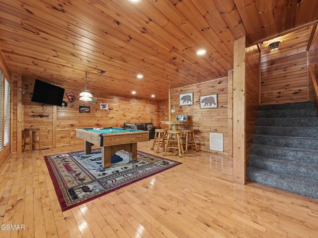 755 Glory Ridge Way, Gatlinburg, TN 37738