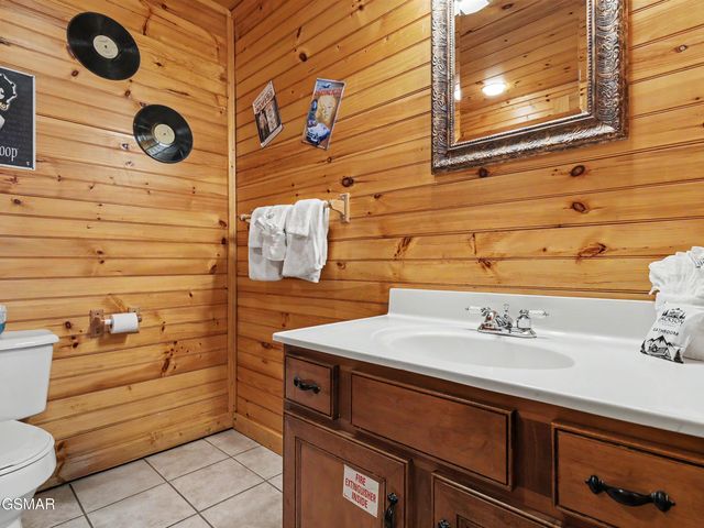 755 Glory Ridge Way, Gatlinburg, TN 37738
