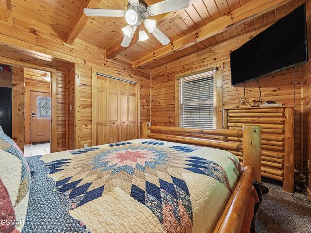 755 Glory Ridge Way, Gatlinburg, TN 37738