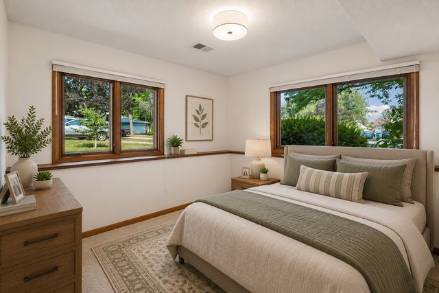 10342 Rhode Island Circle, Bloomington, MN 55438