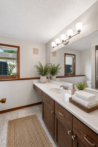 10342 Rhode Island Circle, Bloomington, MN 55438
