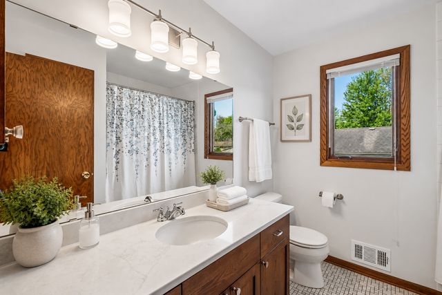 10342 Rhode Island Circle, Bloomington, MN 55438