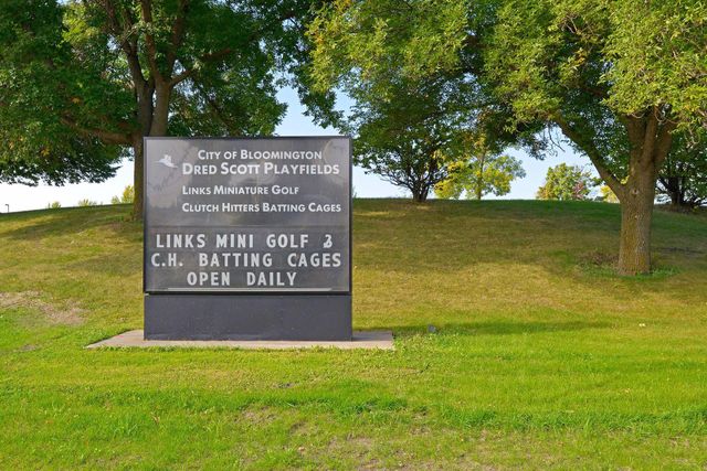 10342 Rhode Island Circle, Bloomington, MN 55438