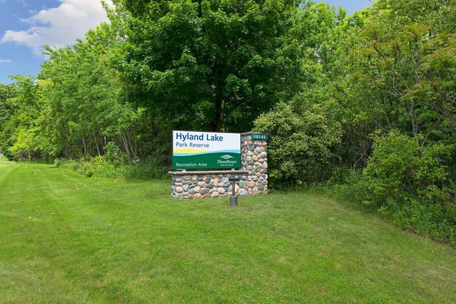 10342 Rhode Island Circle, Bloomington, MN 55438