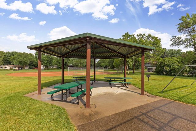 10342 Rhode Island Circle, Bloomington, MN 55438