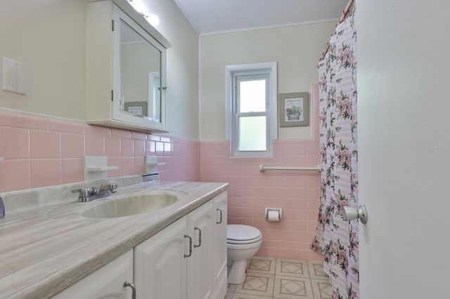 5105 SAINT CHARLES PLACE, Tampa, FL 33610