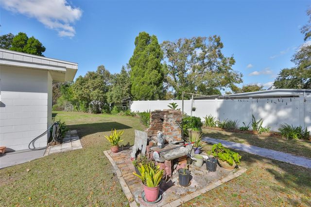 5105 SAINT CHARLES PLACE, Tampa, FL 33610