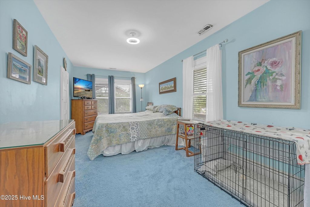 Image 35 of property listing at 211 N Howe Street, Saint James, NC 28461