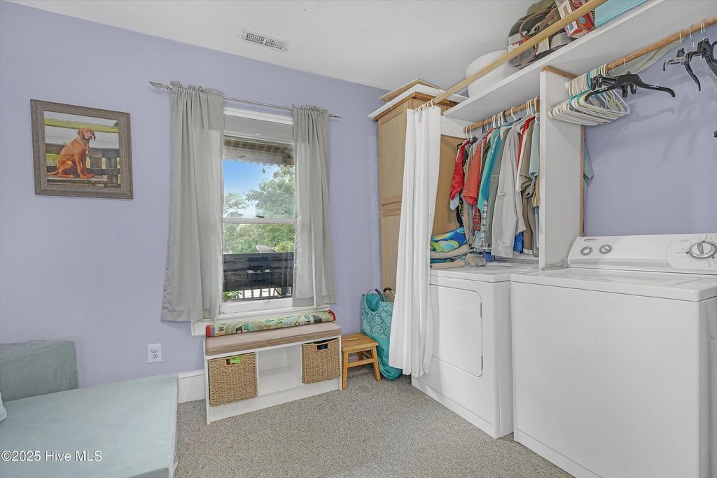 Image 37 of property listing at 211 N Howe Street, Saint James, NC 28461