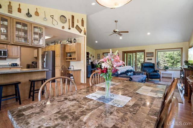 N4579 M67 Highway, Chatham, MI 49816