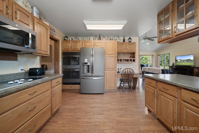 N4579 M67 Highway, Chatham, MI 49816