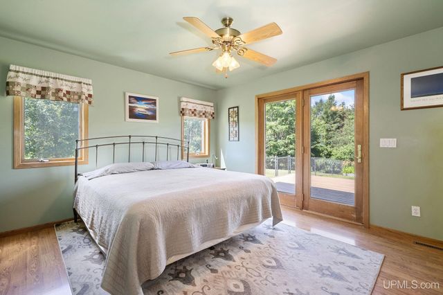 N4579 M67 Highway, Chatham, MI 49816