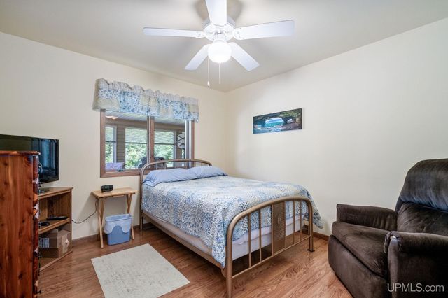 N4579 M67 Highway, Chatham, MI 49816