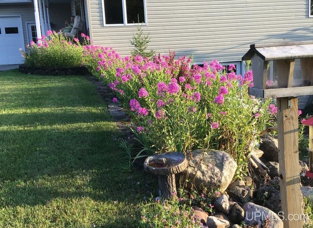 N4579 M67 Highway, Chatham, MI 49816