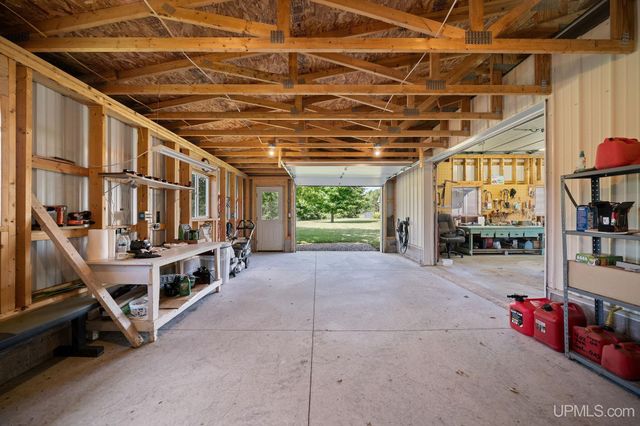 N4579 M67 Highway, Chatham, MI 49816