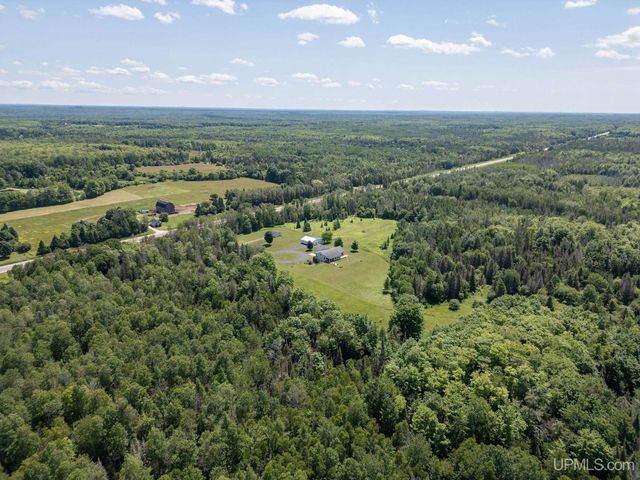 N4579 M67 Highway, Chatham, MI 49816