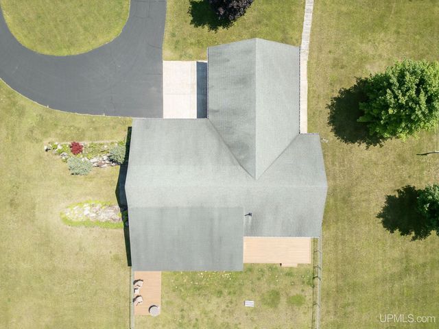 N4579 M67 Highway, Chatham, MI 49816