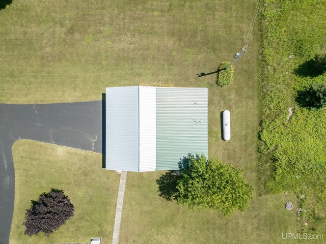 N4579 M67 Highway, Chatham, MI 49816