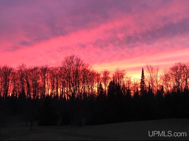 N4579 M67 Highway, Chatham, MI 49816