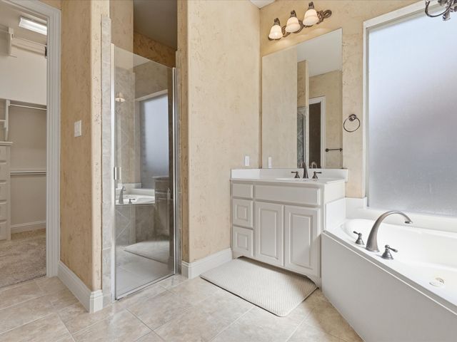 2201 Lady Cornwall Drive, Lewisville, TX 75056