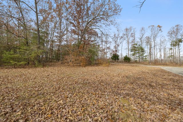 108 Lyell Rd, Hohenwald, TN 38462