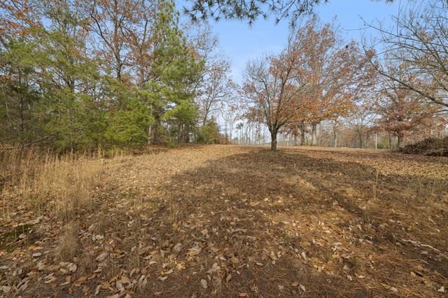 108 Lyell Rd, Hohenwald, TN 38462