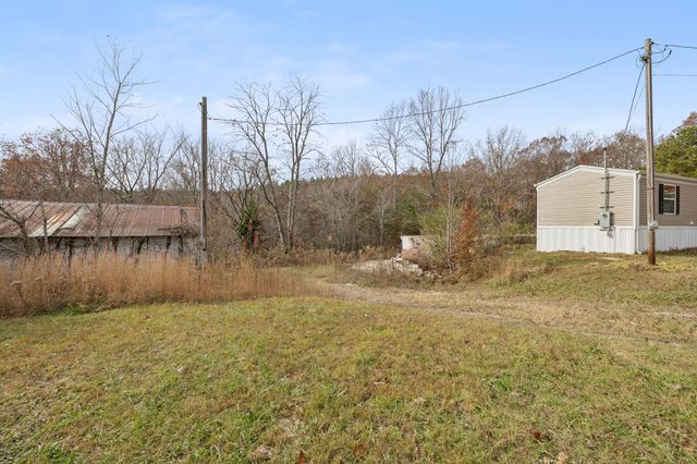 108 Lyell Rd, Hohenwald, TN 38462