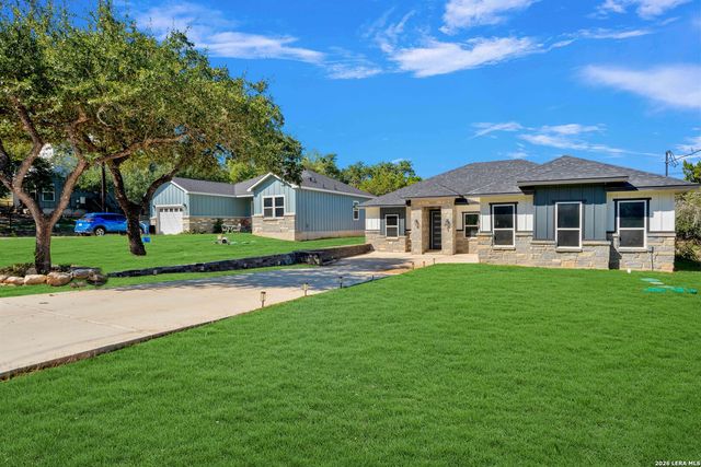1363 Canyon Edge, Canyon Lake, TX 78133