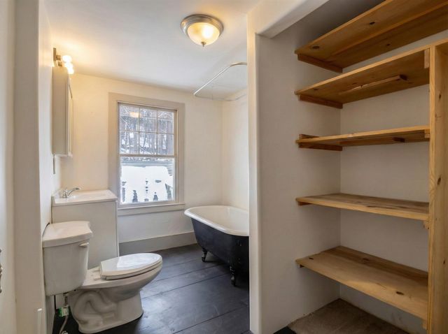 10 Chance Pond Road, Franklin, NH 03235