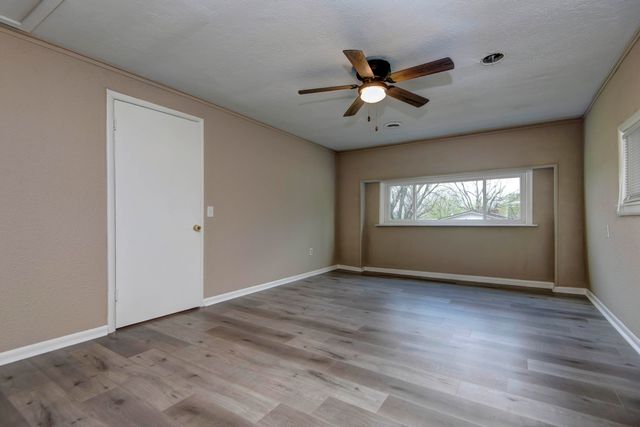 4982 S Douglas Drive, Republic, MO 65738