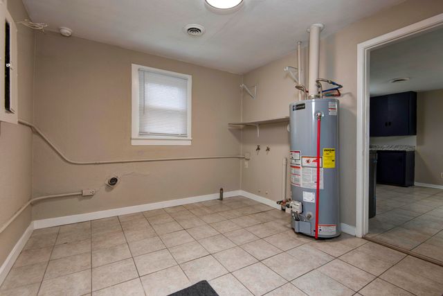 4982 S Douglas Drive, Republic, MO 65738