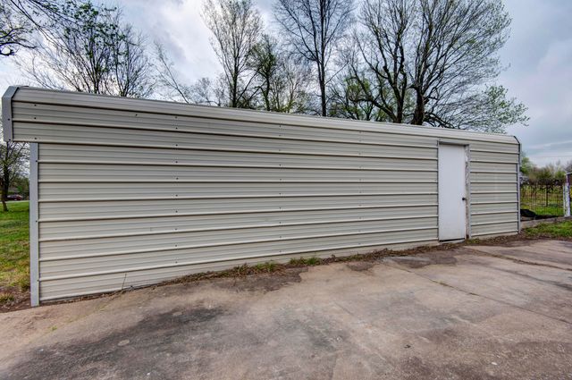 4982 S Douglas Drive, Republic, MO 65738