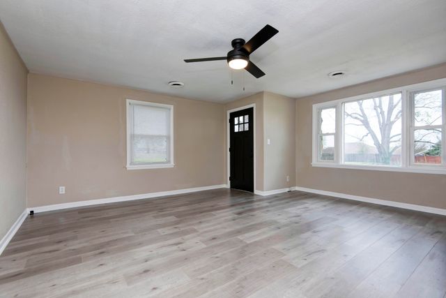 4982 S Douglas Drive, Republic, MO 65738