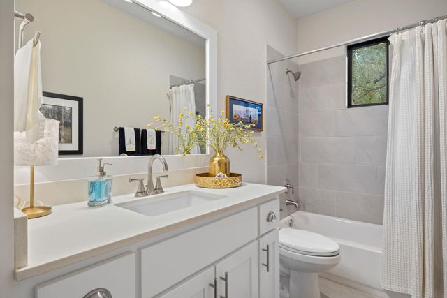 205 Red Mulberry WAY, Leander, TX 78641