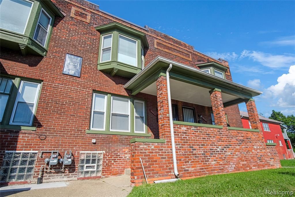 9426 John R, Detroit, MI 48202