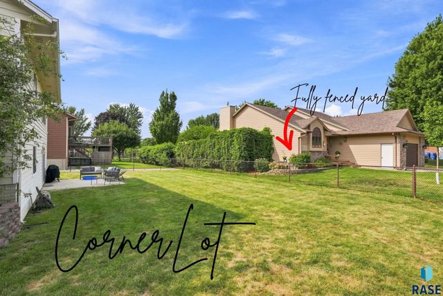 2738 S Avondale Ct Court, Sioux Falls, SD 57110