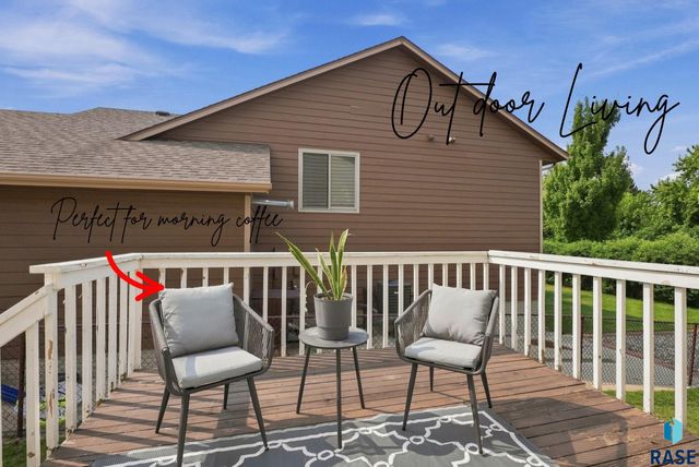2738 S Avondale Ct Court, Sioux Falls, SD 57110