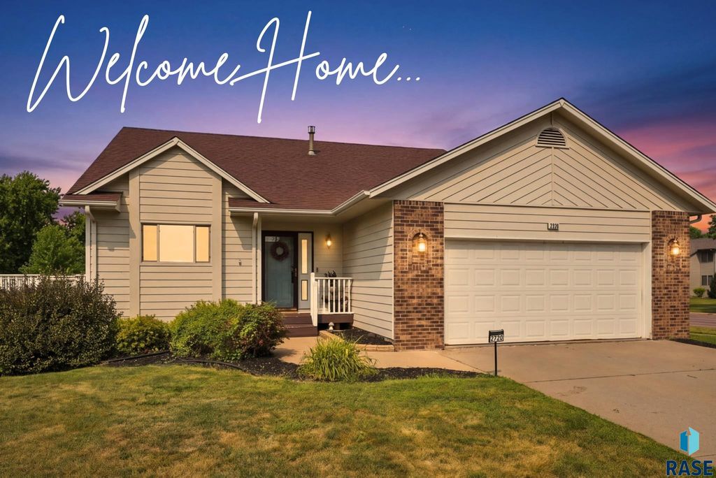 2738 S Avondale Ct Court, Sioux Falls, SD 57110